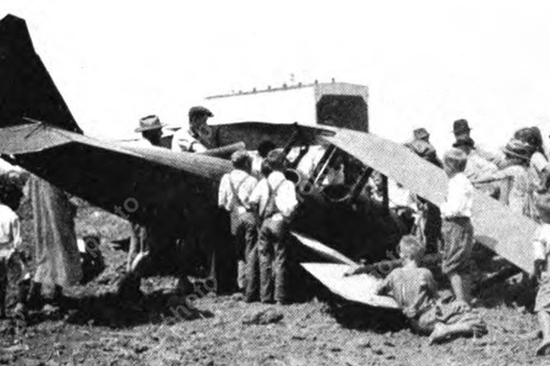 Amelia earhart plane crashed - amelia, earhart's