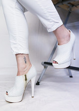 Alejandro Ingelmo decollete open toe bianche pumps pelle tacco 15 plateau tg. 37