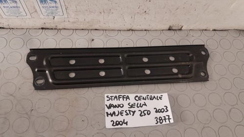 Staffa centrale vano sella - centrale,