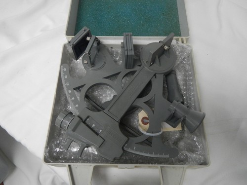 Davis master sextant - mk, 25