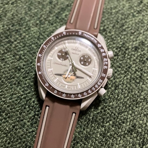 Omega saturno marrone - omega,