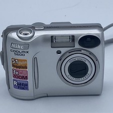 Nikon Coolpix E5600 5,1 MP fotocamera digitale compatta alimentazione funziona si blocca