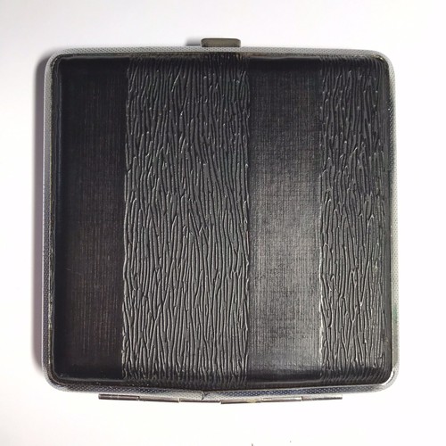 Portasigarette nero moderno