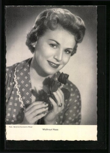 Cartolina attrice waltraut - attrice,