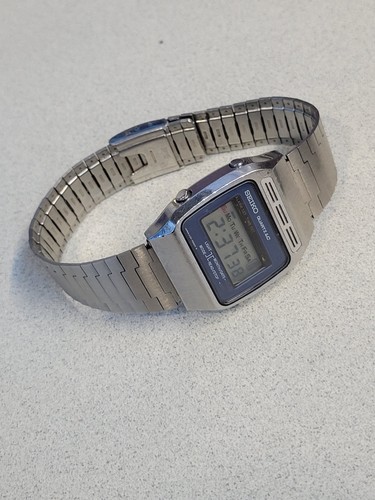 Vintage 1978 seiko quartz - 1978,