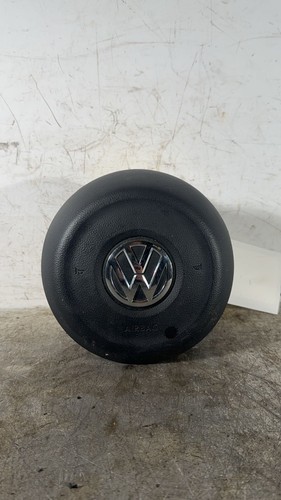 Volkswagen take hatchback 5 - volkswagen,