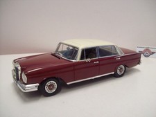 Mercedes Benz 220 SE (W111)
