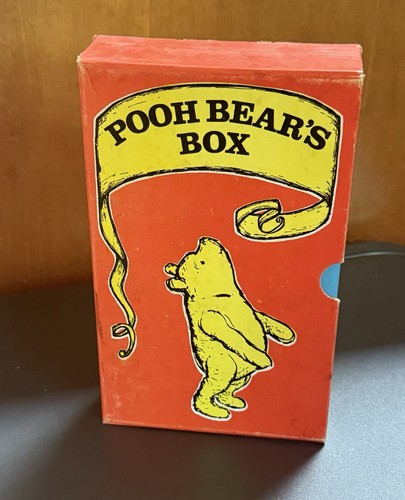 Vintage 1974 pooh bear - pooh, bear's