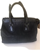 Bellissima borsa Givenchy nera scamosciata Retail price 1000 eur con dustbag
