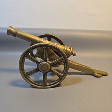 Pistola antica vintage ottone