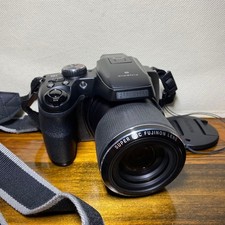 FUJIFILM FinePix S8200 testato