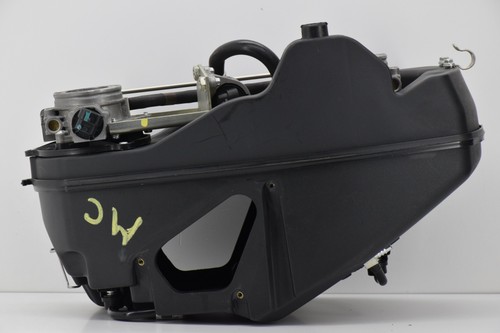 Corpo farfallato con - corpo, airbox