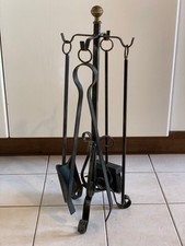 Attrezzi da camino d’epoca in ferro battuto e pomello in ottone anni 60