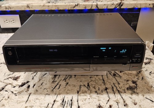 Vintage 1987 7500 vhs vcr - 1987, 9-7500