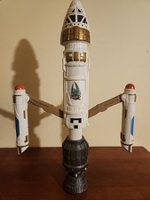 Startrek Phoenix primo contatto.  Nave prima curvatura.