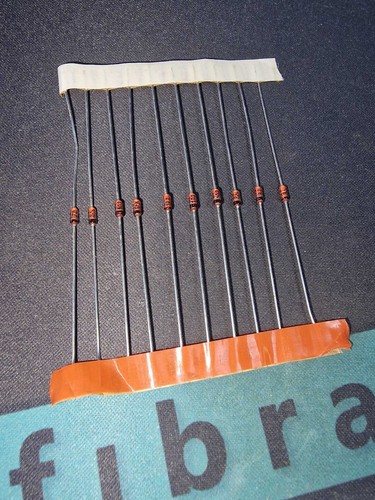 102 1v4 diodo zener tfk - 102,