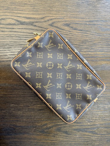Louis vuitton monogram - louis,