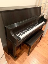 Yamaha P22 Continental Console