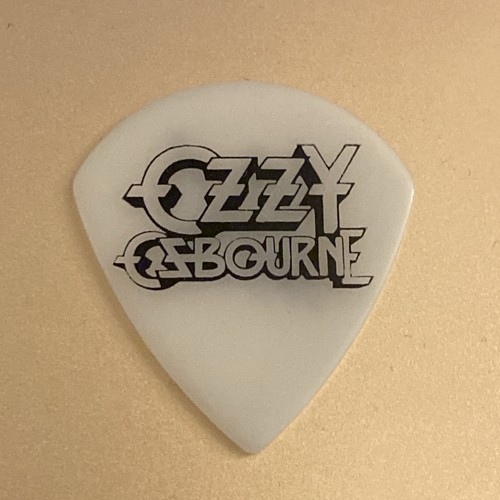 Ozzy osbourne gus tour - osbourne, g.