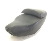 SELLA SADDLE - 2 PICCOLI STRAPPI SU FODERA PIAGGIO HEXAGON 250 1998 2000 M1400