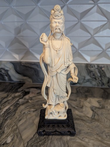 Statua immortale studioso