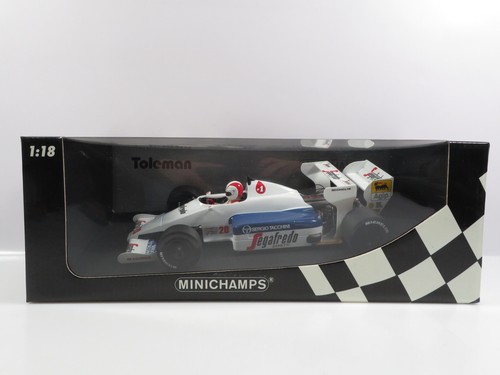 Minichamps 100840020 - 1:18,