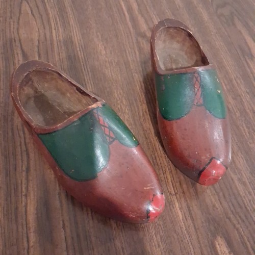 Zoccoli scarpe legno antichi