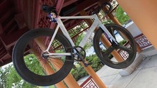 White Aventon Mataro