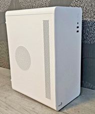 Mini ITX Gaming PC bianco ASUS