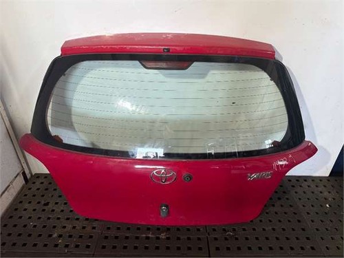 Porton trasero toyota yaris - porton,
