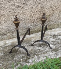 VECCHI ANTICHI ALARI FERRO BATTUTO  H.43 L.26 P.49  COPPIA ALARI FERRO BATTUTO 