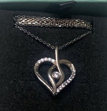 COLLANA PENDENTE A CUORE