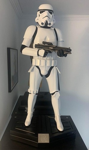Star wars statue - star,