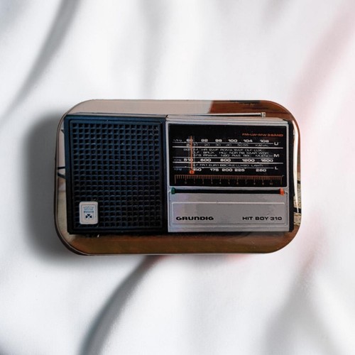 Grundig city boy radio - boy, retro