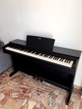 YAMAHA Arius YDP 143 BLACK NUOVO PIANOFORTE PIANO DIGITALE 88 TASTI PESATI NERO