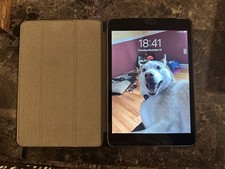 Apple iPad Mini - 16GB 7.9"