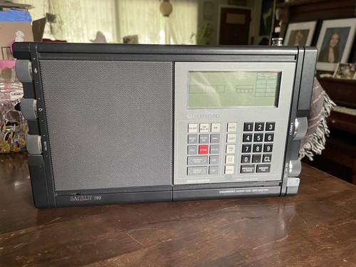 Grundig satellit 700 - grundig,