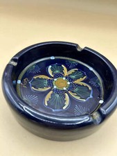 vecchio posacenere di ceramica gres terracotta sale smalto nero blu fiore dipint