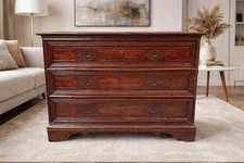 Canterano in legno intagliato