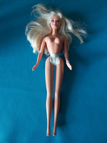 Vecchia barbie bambola - vecchia,