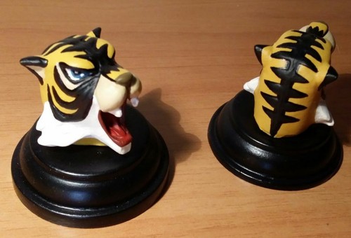 Testona miniatura tigerman 3d - testona,