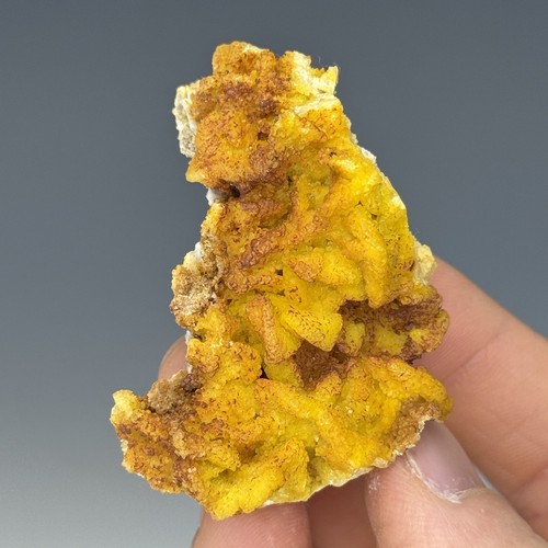 Smithsonite pseudomorph - smithsonite,,