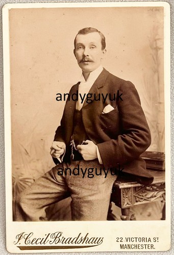 Cabinet card handsome man - cabinet,