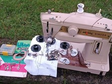 Macchina da cucire SINGER 411