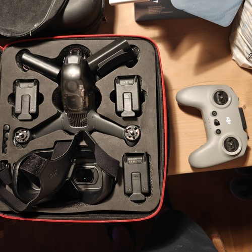 Dji fpv with controller 3 - fpv, controller.