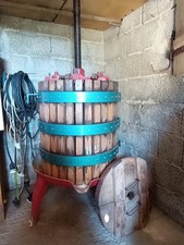 Kit Per Fare Il Vino: Torchio + Macina + Tino