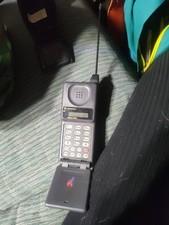Cellulare Motorola MicroTAC