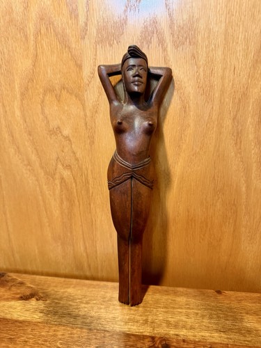 Schiaccianoci donna donna nuda