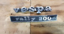 Targhette Scritta Fregio Stemma Anteriore e Posteriore Originali VESPA 200 RALLY