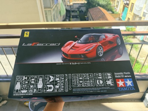 Tamiya ferrari laferrari - 1:24,